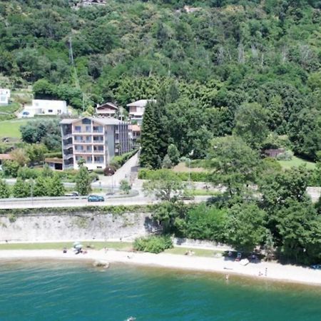 Residence Tre Ponti Verbania Bagian luar foto