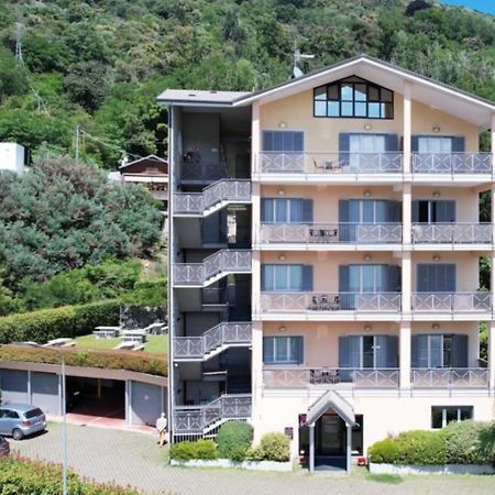 Residence Tre Ponti Verbania Bagian luar foto