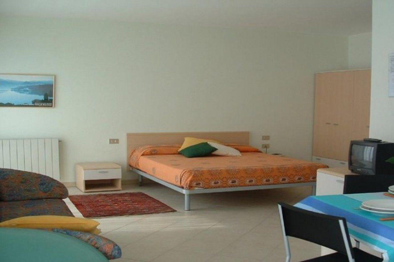 Residence Tre Ponti Verbania Bagian luar foto